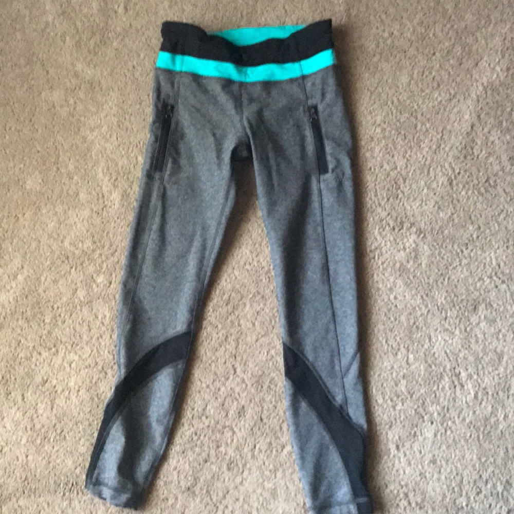 Lululemon yoga pants